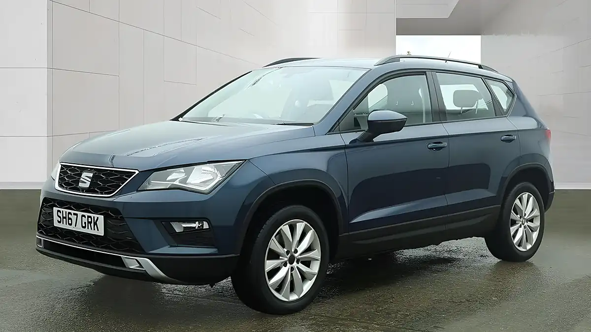 Used 2017 SEAT Ateca Se Blue - Interior and Exterior details 2