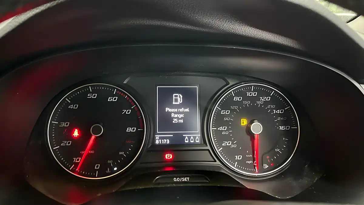 Used 2017 SEAT Ateca Se Blue - Interior and Exterior details 9
