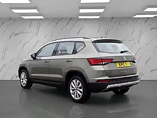 Used 2017 SEAT Ateca Se Green - Interior and Exterior details 3