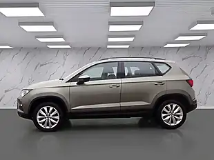Used 2017 SEAT Ateca Se Green - Interior and Exterior details 5