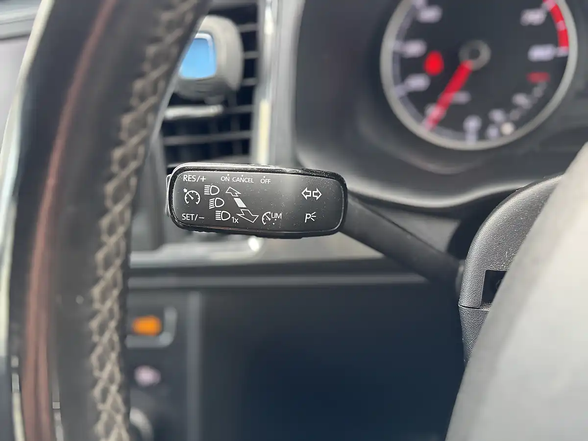 Used 2017 SEAT Ateca Se Technology Black - Interior and Exterior details 15