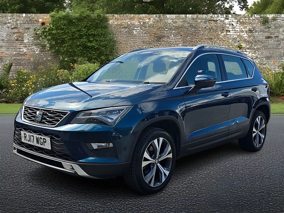 Used 2017 SEAT Ateca Se Technology Blue - Interior and Exterior details 4