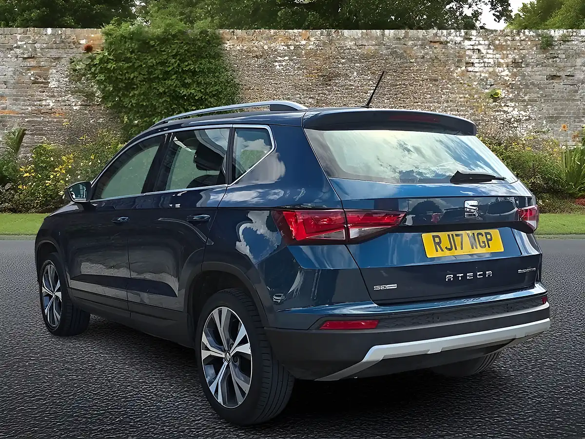 Used 2017 SEAT Ateca Se Technology Blue - Interior and Exterior details 6