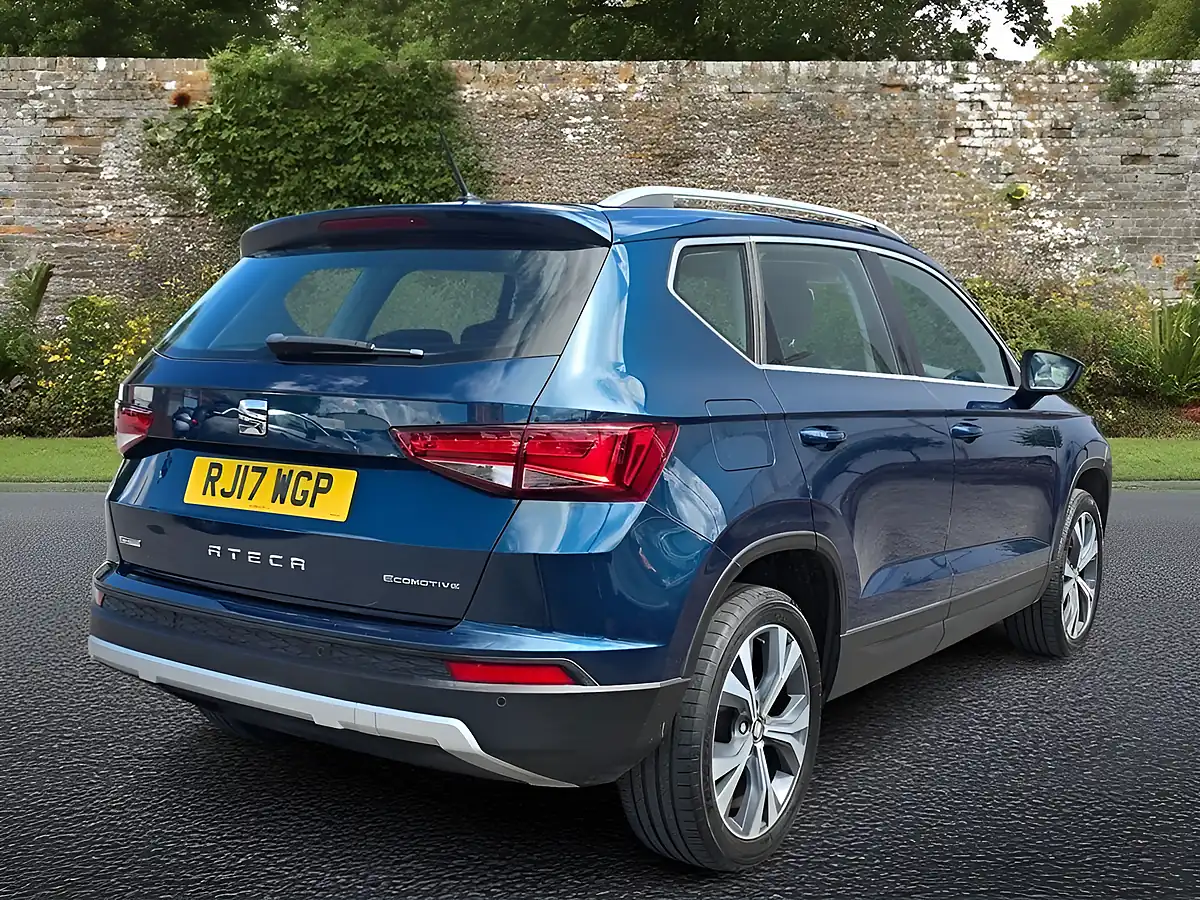 Used 2017 SEAT Ateca Se Technology Blue - Interior and Exterior details 8