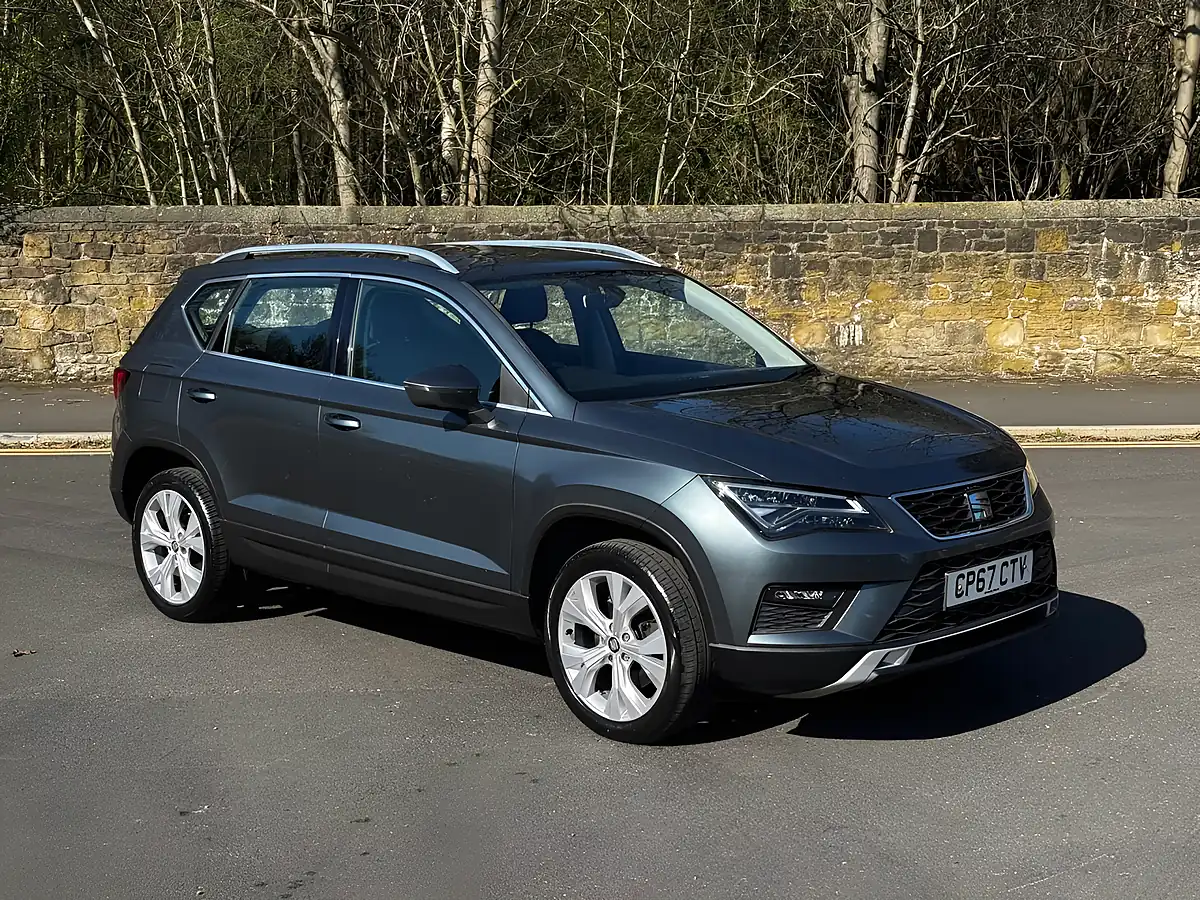 Used 2017 SEAT Ateca Se Technology Grey - Interior and Exterior details 5