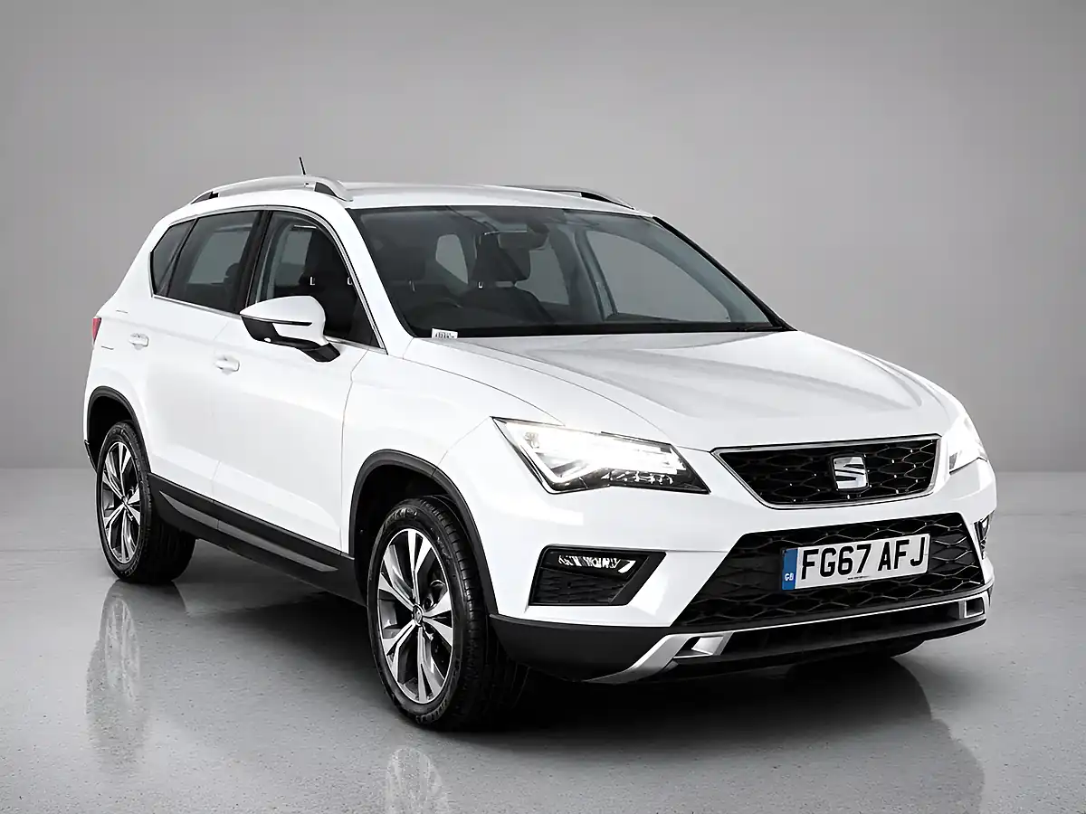 Used 2017 SEAT Ateca Se Technology White - Front View