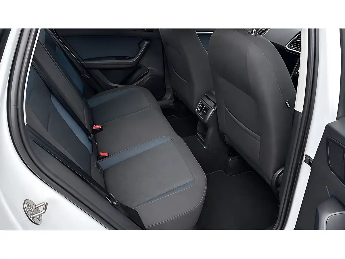 Used 2017 SEAT Ateca Se Technology White - Interior and Exterior details 8