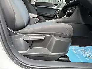 Used 2017 SEAT Ateca Se White - Interior and Exterior details 11