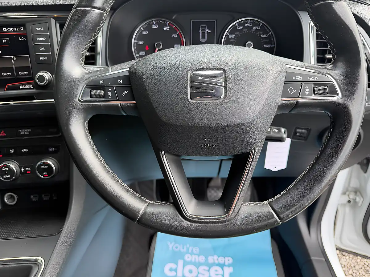 Used 2017 SEAT Ateca Se White - Interior and Exterior details 14