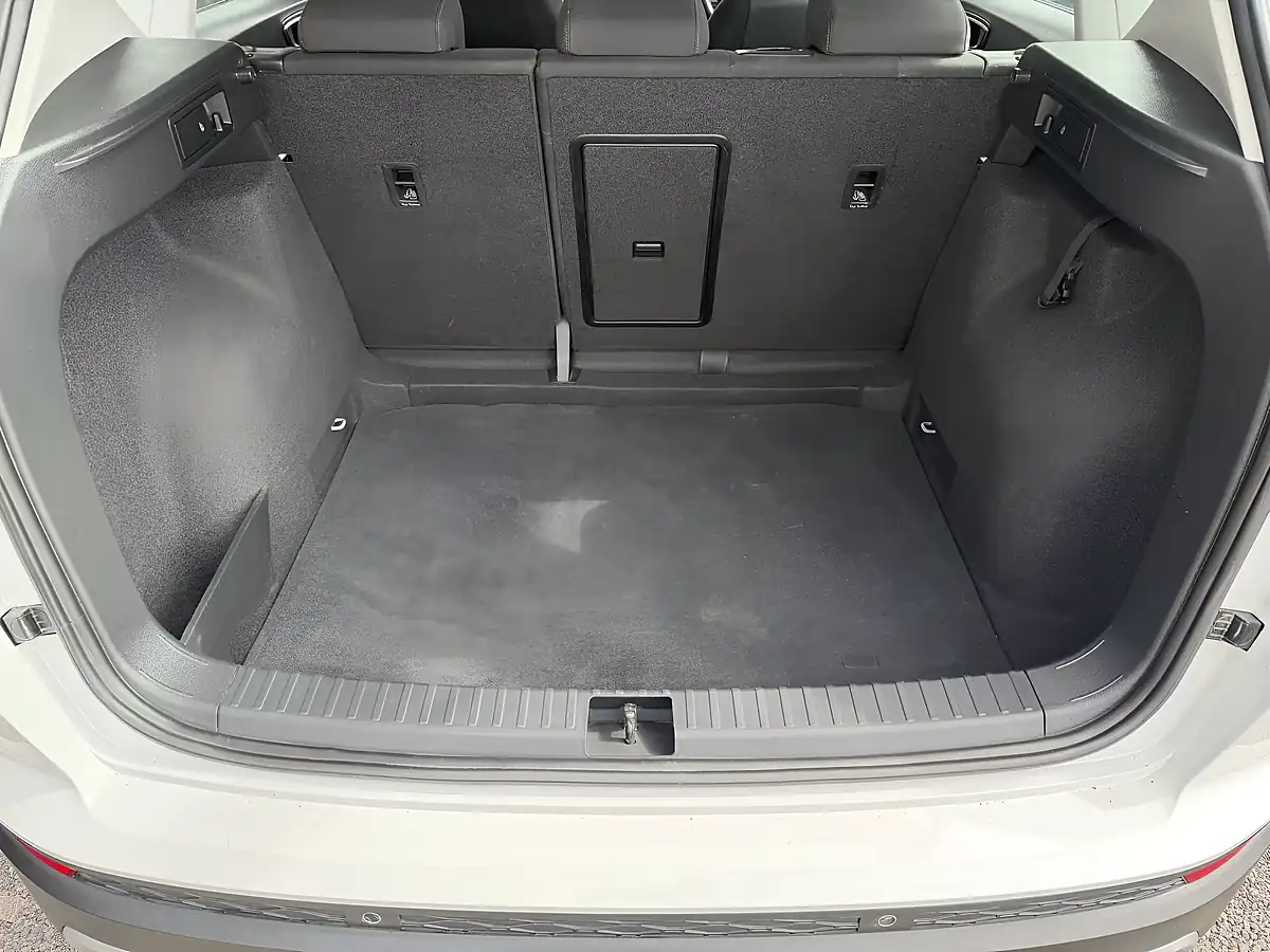 Used 2017 SEAT Ateca Se White - Interior and Exterior details 20