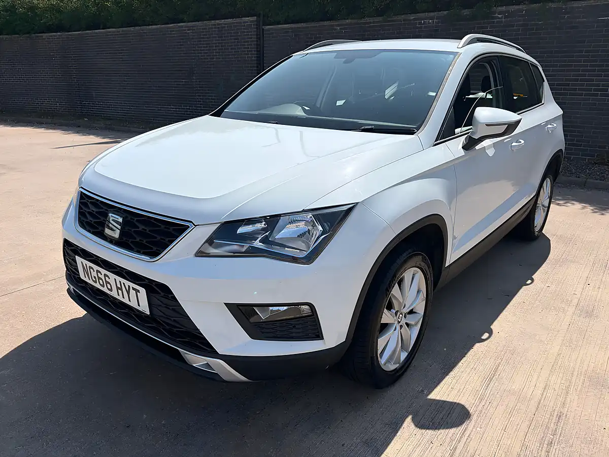 Used 2017 SEAT Ateca Se White - Front View