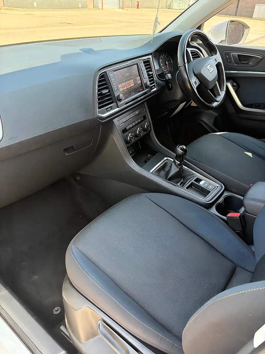 Used 2017 SEAT Ateca Se White - Interior and Exterior details 12