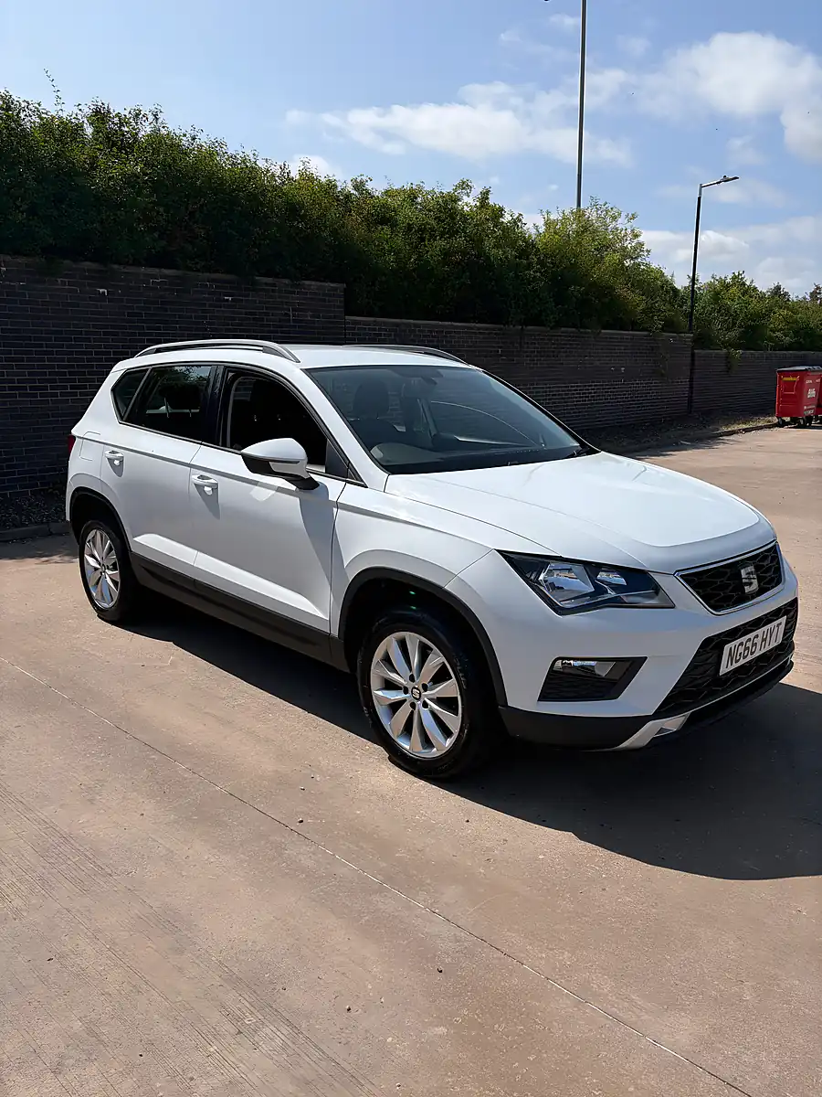 Used 2017 SEAT Ateca Se White - Interior and Exterior details 7