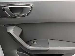 Used 2017 SEAT Ateca Xcellence 4Drive Silver - Interior and Exterior details 19