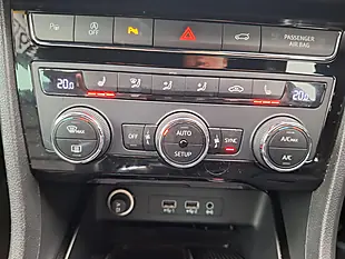 Used 2017 SEAT Ateca Xcellence Blue - Interior and Exterior details 17
