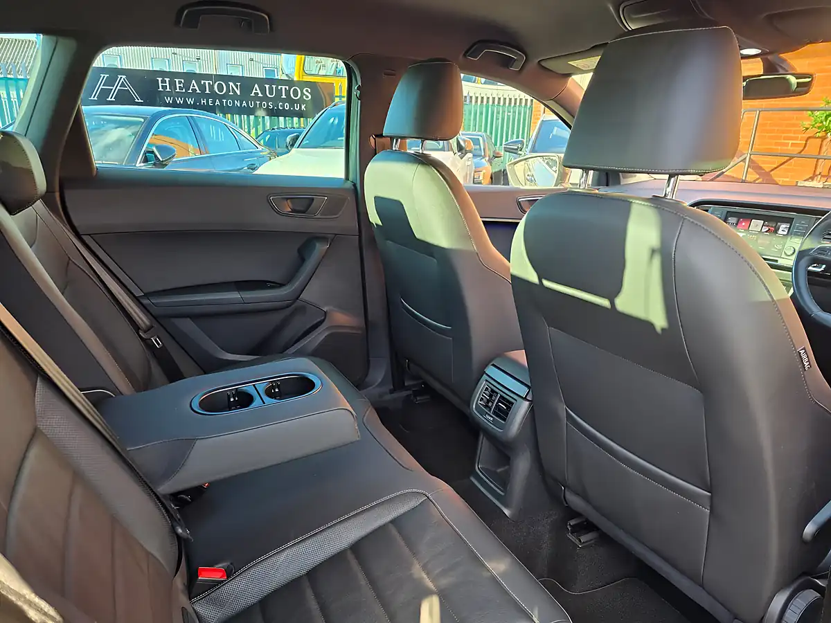 Used 2017 SEAT Ateca Xcellence Grey - Interior and Exterior details 19