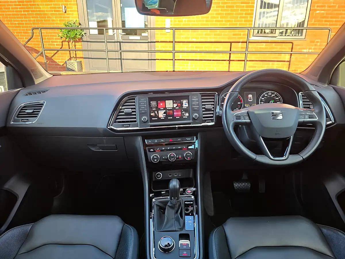 Used 2017 SEAT Ateca Xcellence Grey - Interior and Exterior details 4