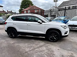 Used 2017 SEAT Ateca Xcellence Nevada White - Interior and Exterior details 6