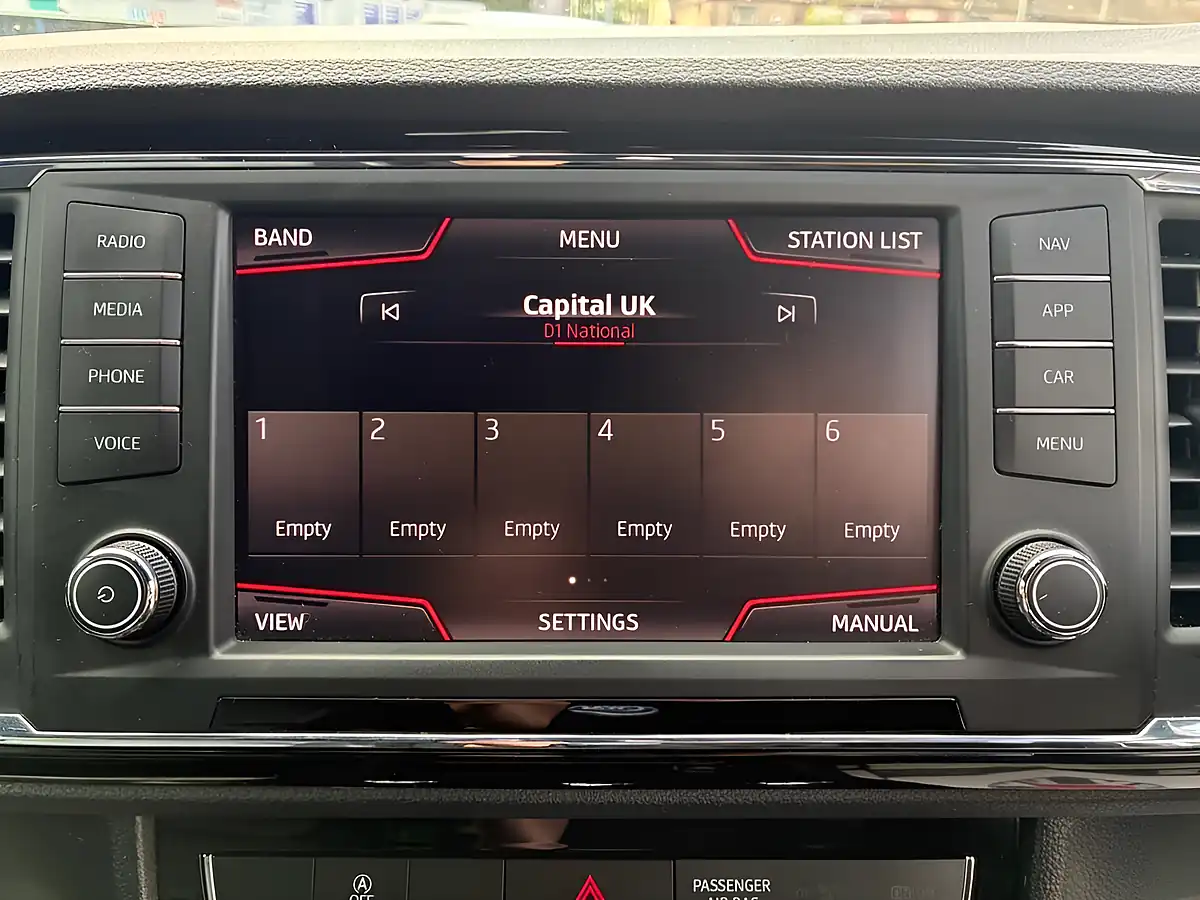 Used 2017 SEAT Ateca Xcellence Silver - Interior and Exterior details 14
