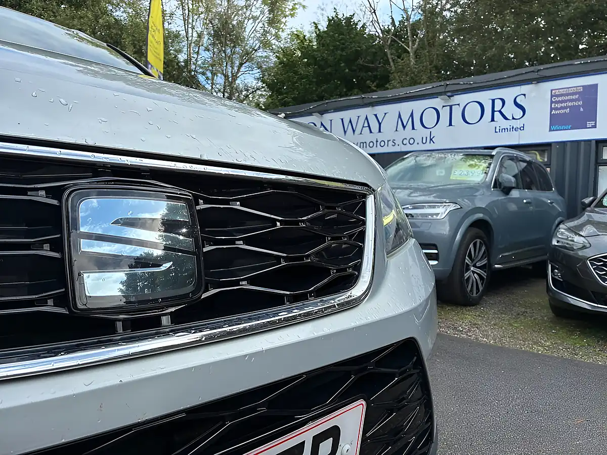 Used 2017 SEAT Ateca Xcellence Silver - Interior and Exterior details 3