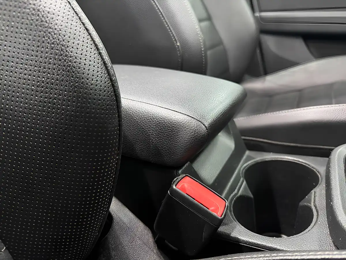 Used 2017 SEAT Ateca Xcellence Silver - Interior and Exterior details 16