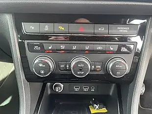 Used 2017 SEAT Ateca Xcellence White - Interior and Exterior details 10