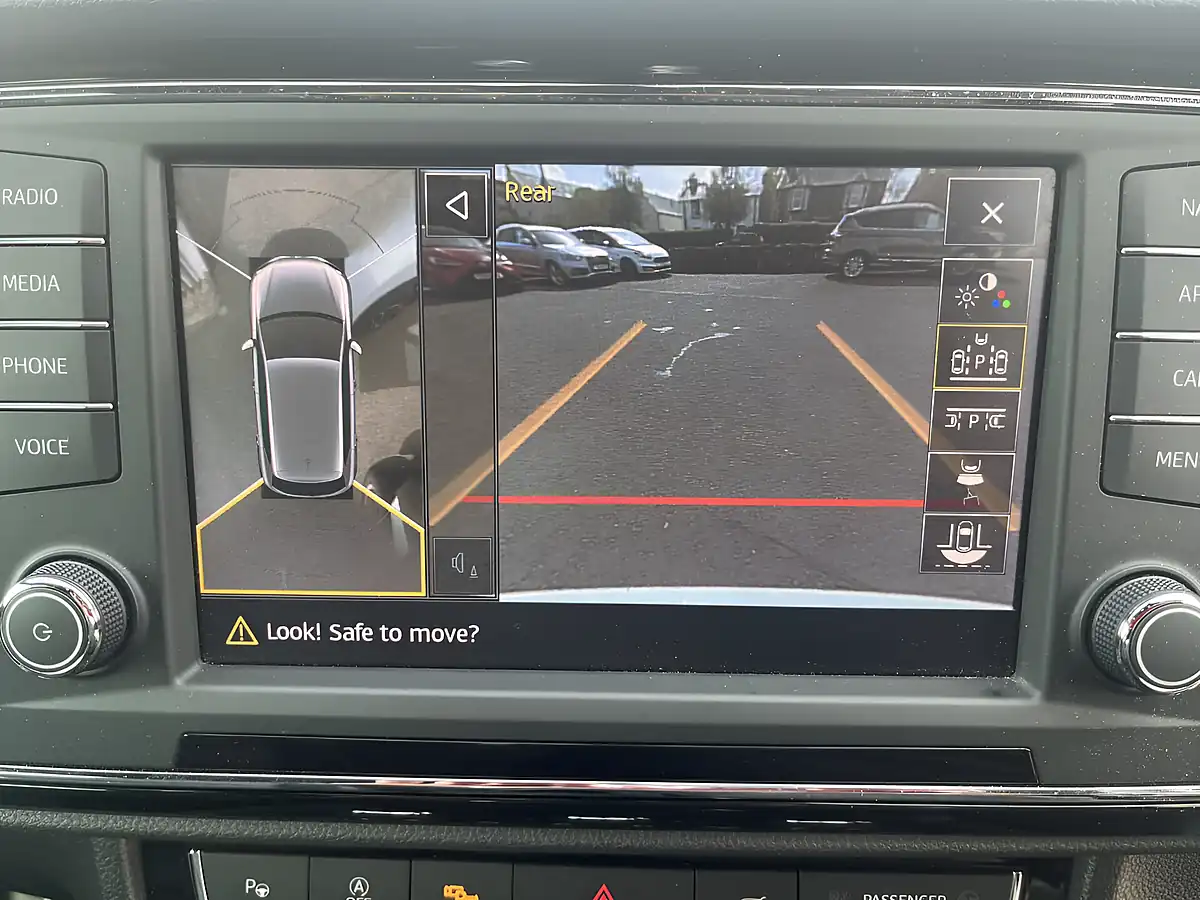 Used 2017 SEAT Ateca Xcellence White - Interior and Exterior details 14