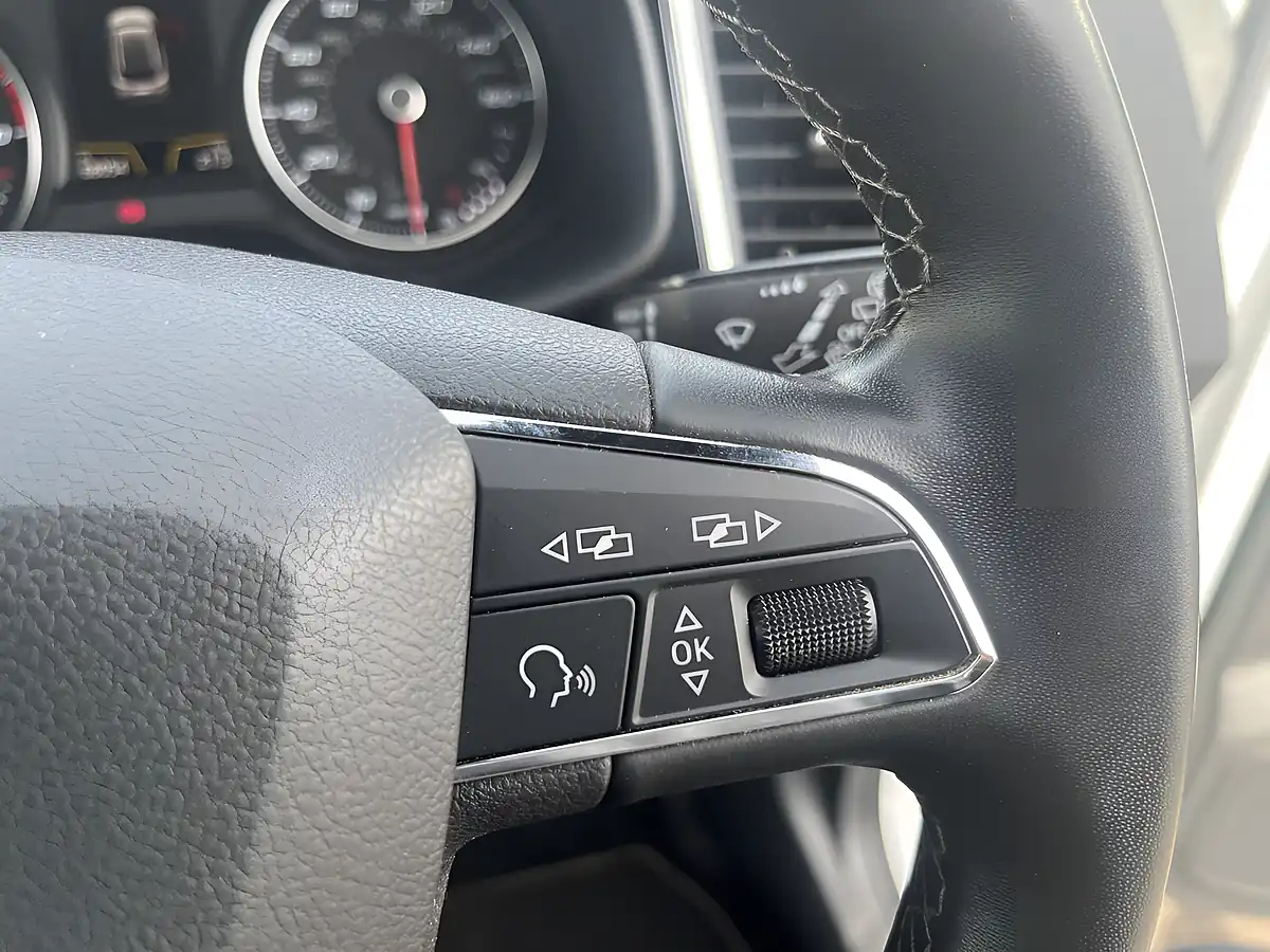 Used 2017 SEAT Ateca Xcellence White - Interior and Exterior details 17