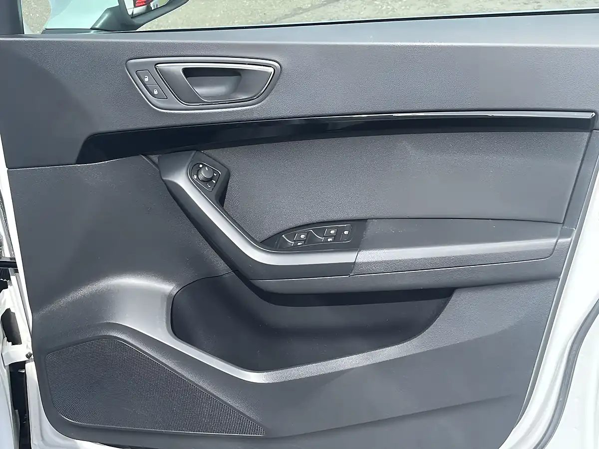 Used 2017 SEAT Ateca Xcellence White - Interior and Exterior details 20