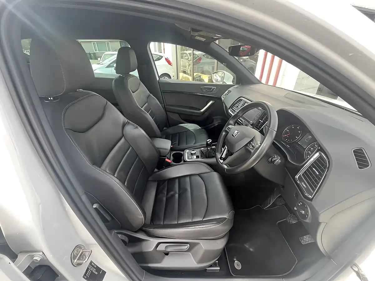 Used 2017 SEAT Ateca Xcellence White - Interior and Exterior details 3