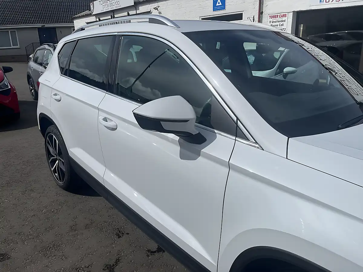 Used 2017 SEAT Ateca Xcellence White - Interior and Exterior details 6