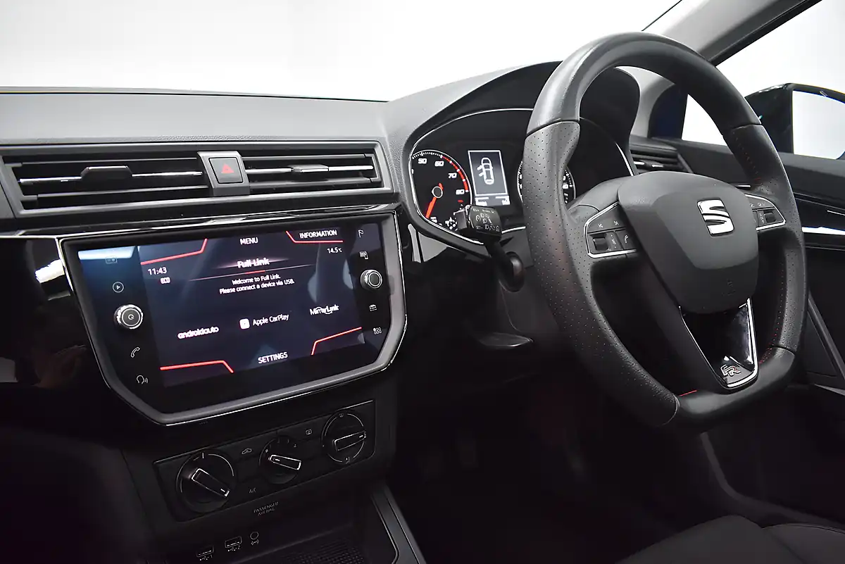 Used 2017 SEAT Ibiza Fr Blue - Interior and Exterior details 13