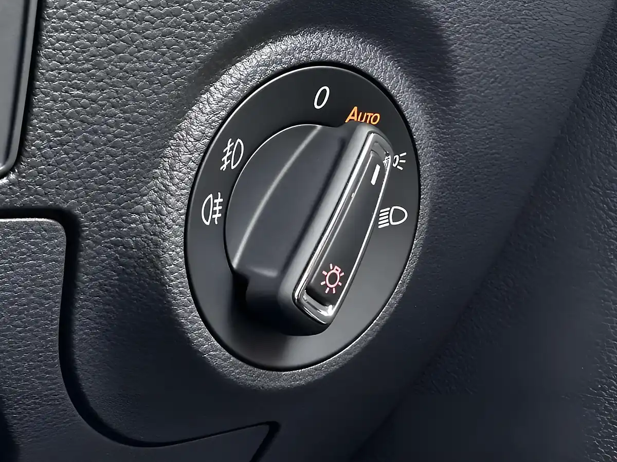Used 2017 SEAT Ibiza Fr Blue - Interior and Exterior details 19