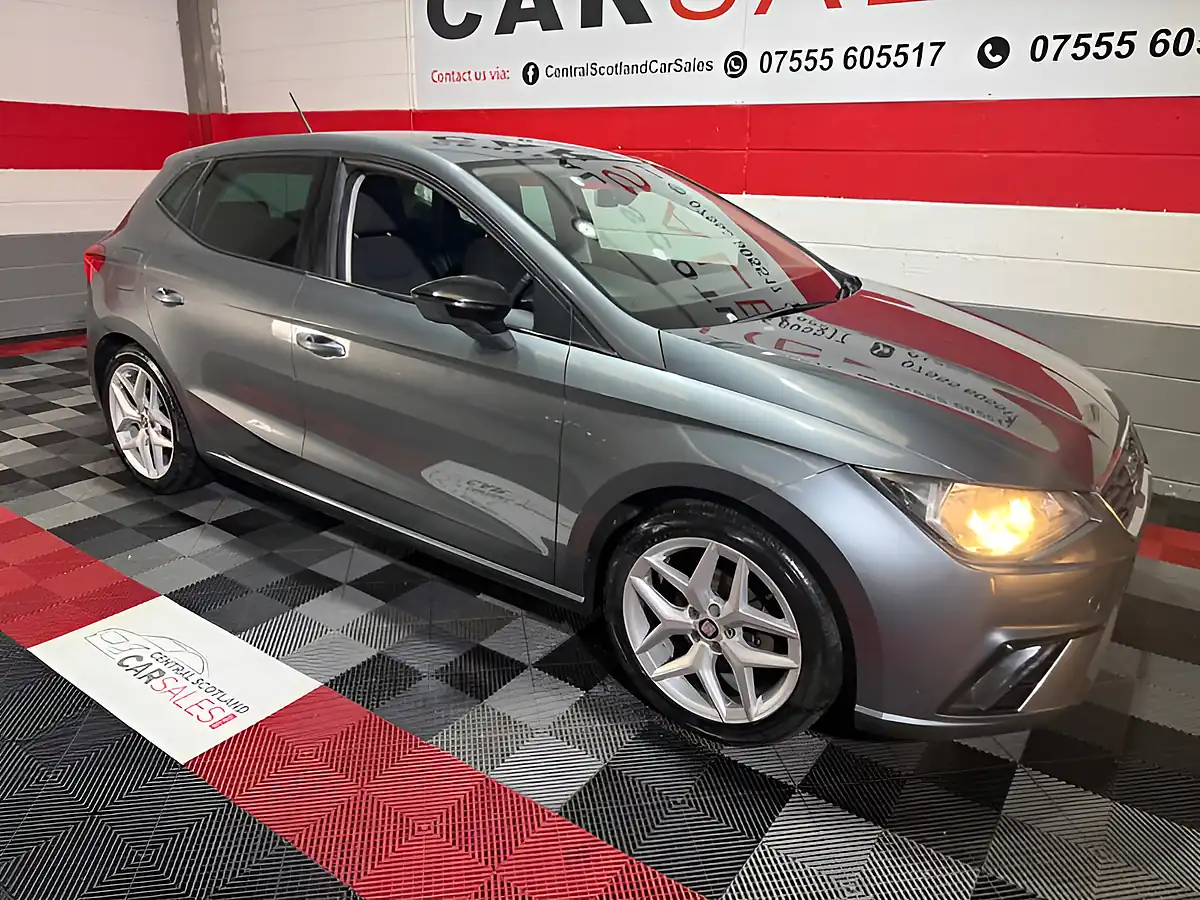 Used 2017 SEAT Ibiza Fr Grey - Front View