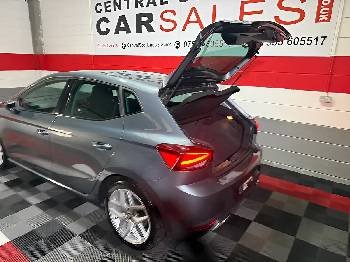 Used 2017 SEAT Ibiza Fr Grey - Interior and Exterior details 10