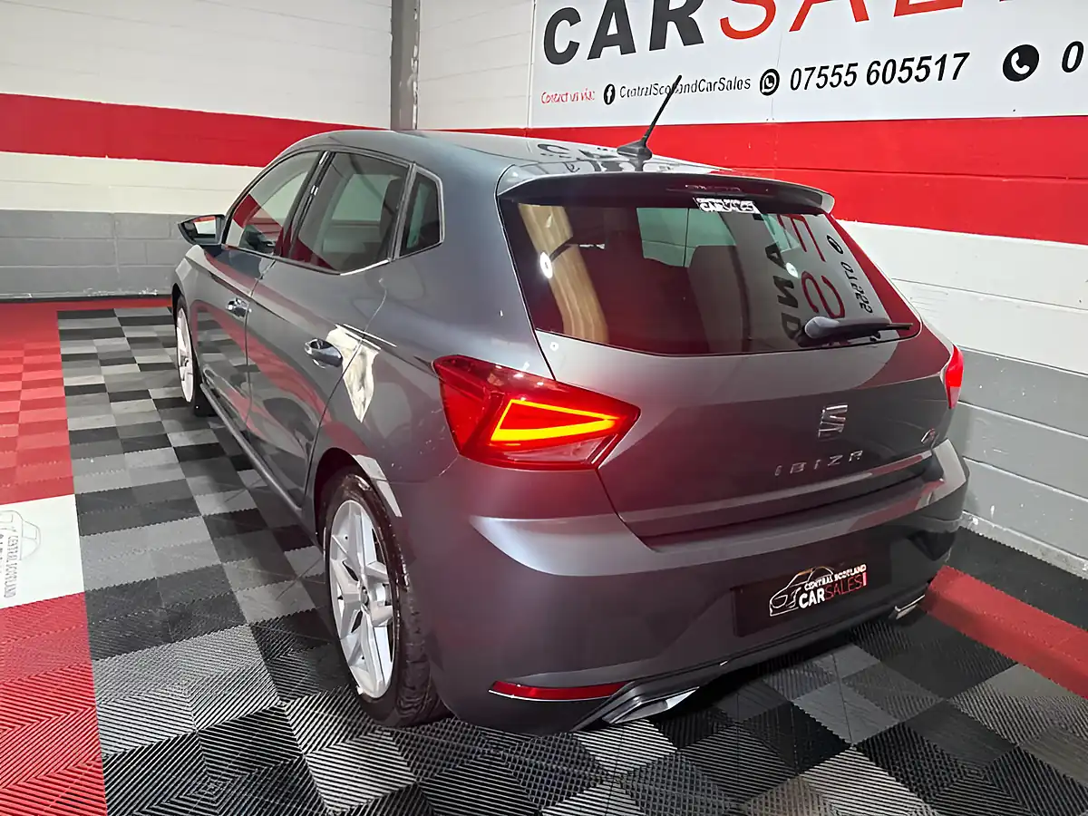 Used 2017 SEAT Ibiza Fr Grey - Interior and Exterior details 4