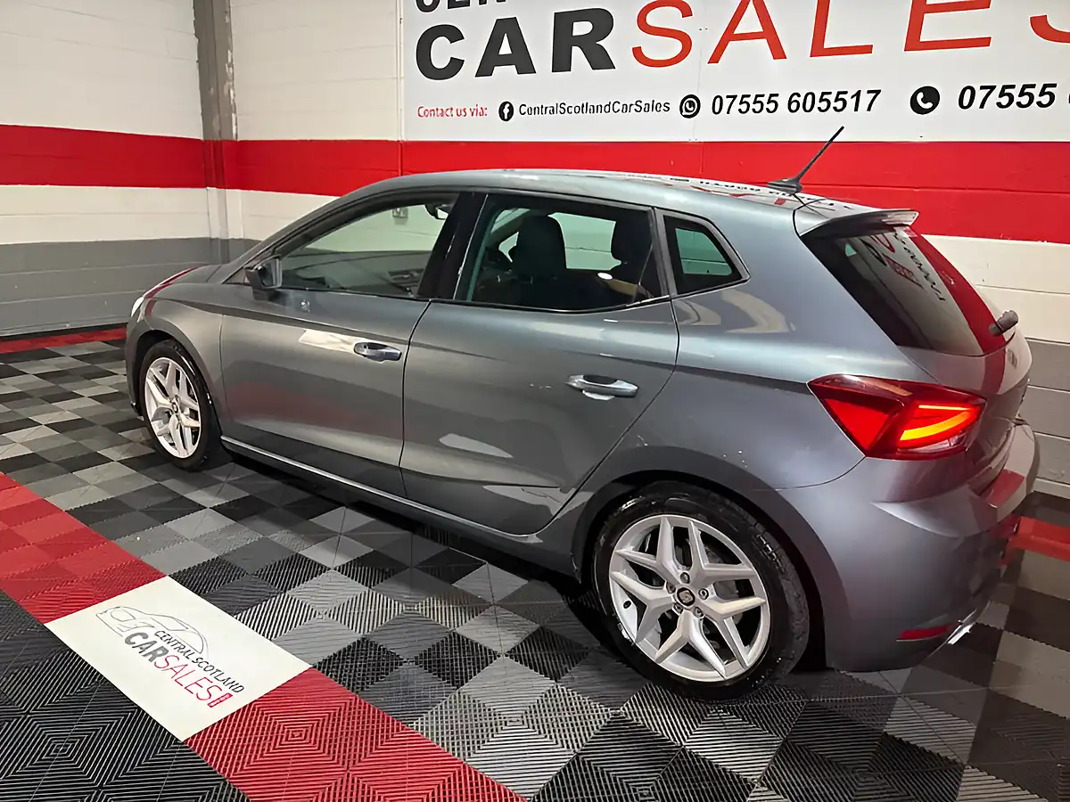 Used 2017 SEAT Ibiza Fr Grey - Interior and Exterior details 8