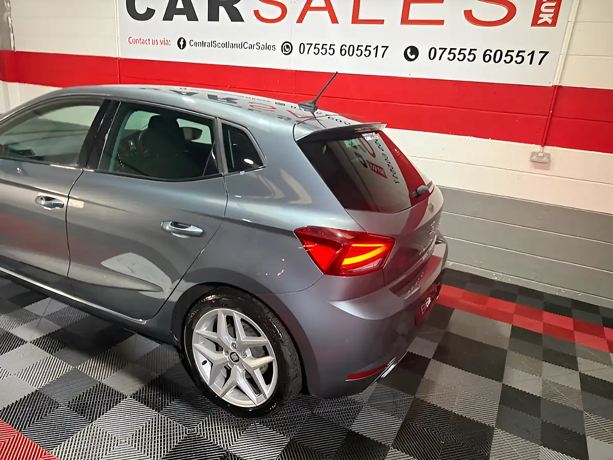 Used 2017 SEAT Ibiza Fr Grey - Interior and Exterior details 9