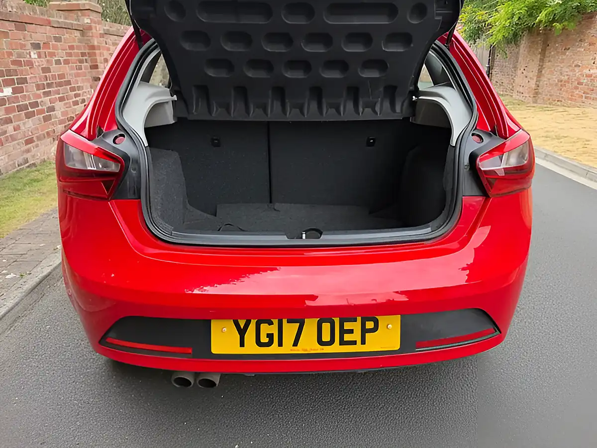 Used 2017 SEAT Ibiza Fr Red - Interior and Exterior details 18