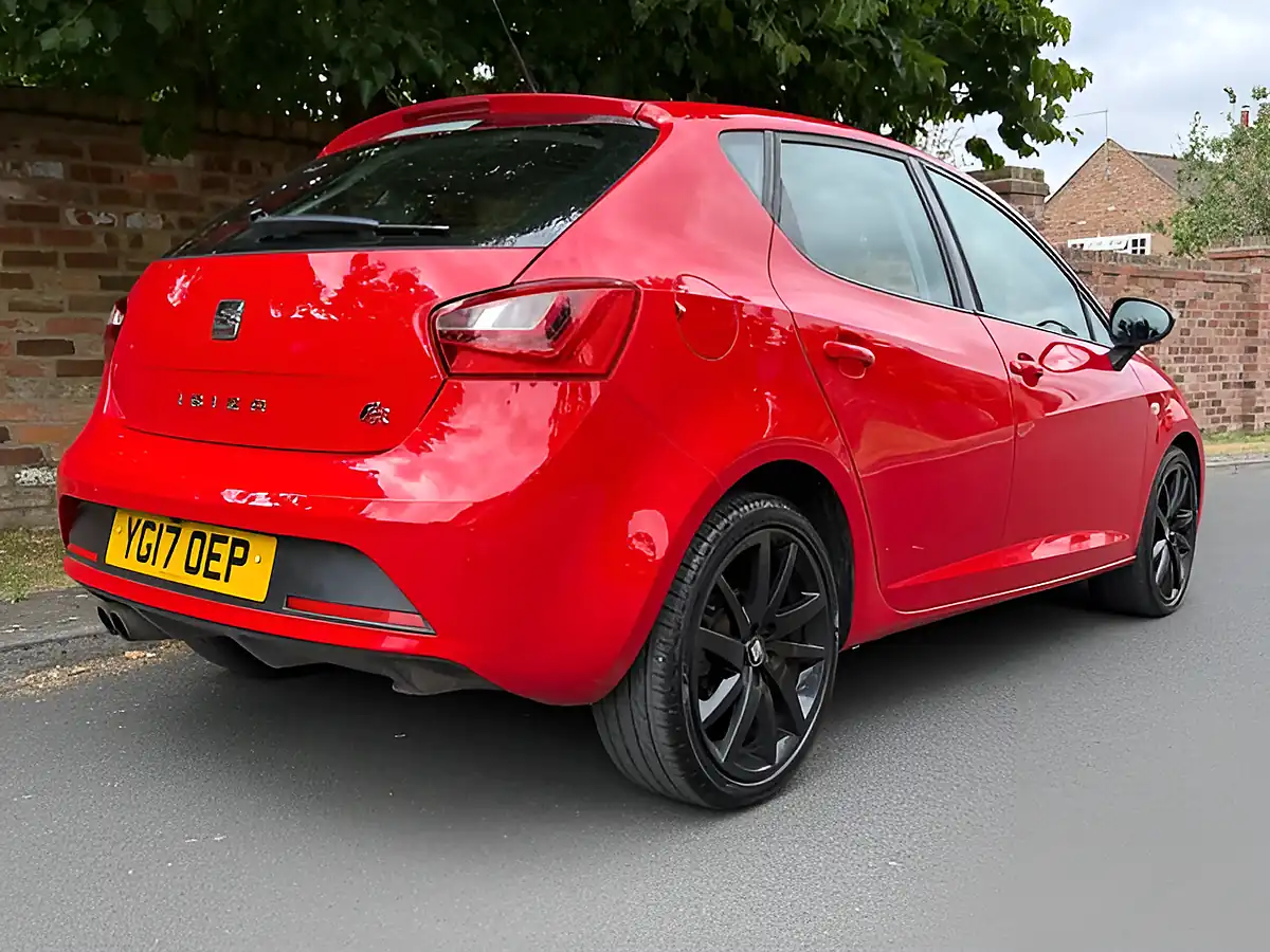 Used 2017 SEAT Ibiza Fr Red - Interior and Exterior details 4