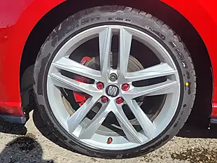 Used 2017 SEAT Ibiza Fr Red - Interior and Exterior details 18