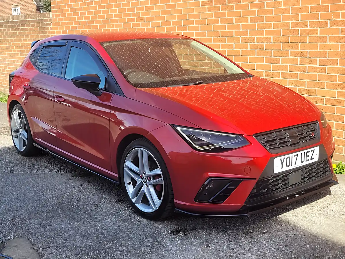 Used 2017 SEAT Ibiza Fr Red - Interior and Exterior details 9