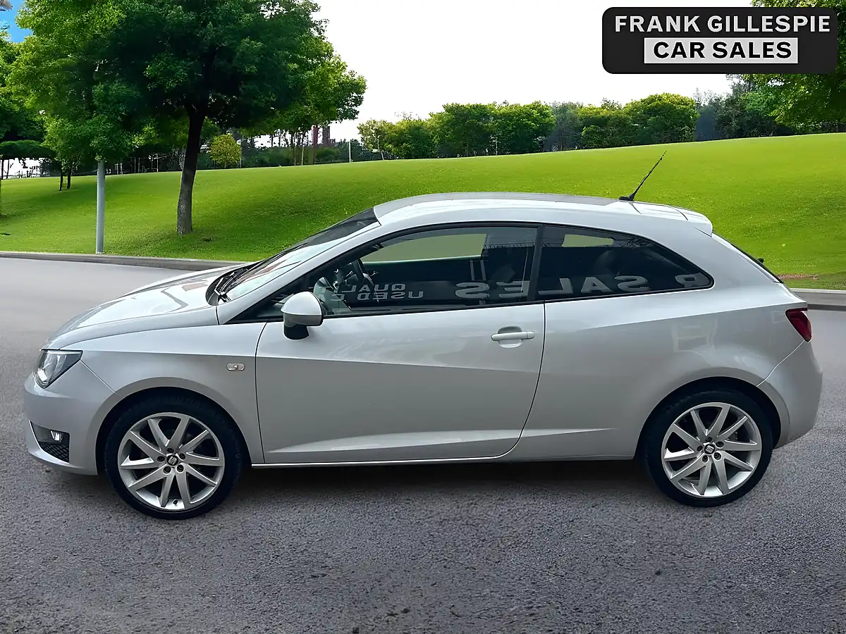 Used 2017 SEAT Ibiza Fr Sport Silver - Interior and Exterior details 2
