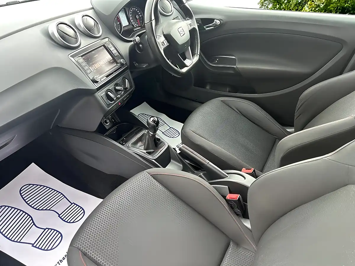 Used 2017 SEAT Ibiza Fr Sport Silver - Interior and Exterior details 9