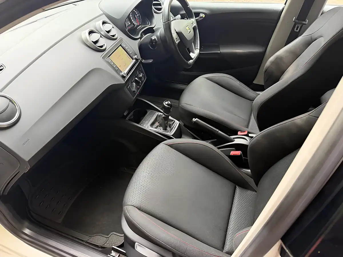 Used 2017 SEAT Ibiza Fr White - Interior and Exterior details 11