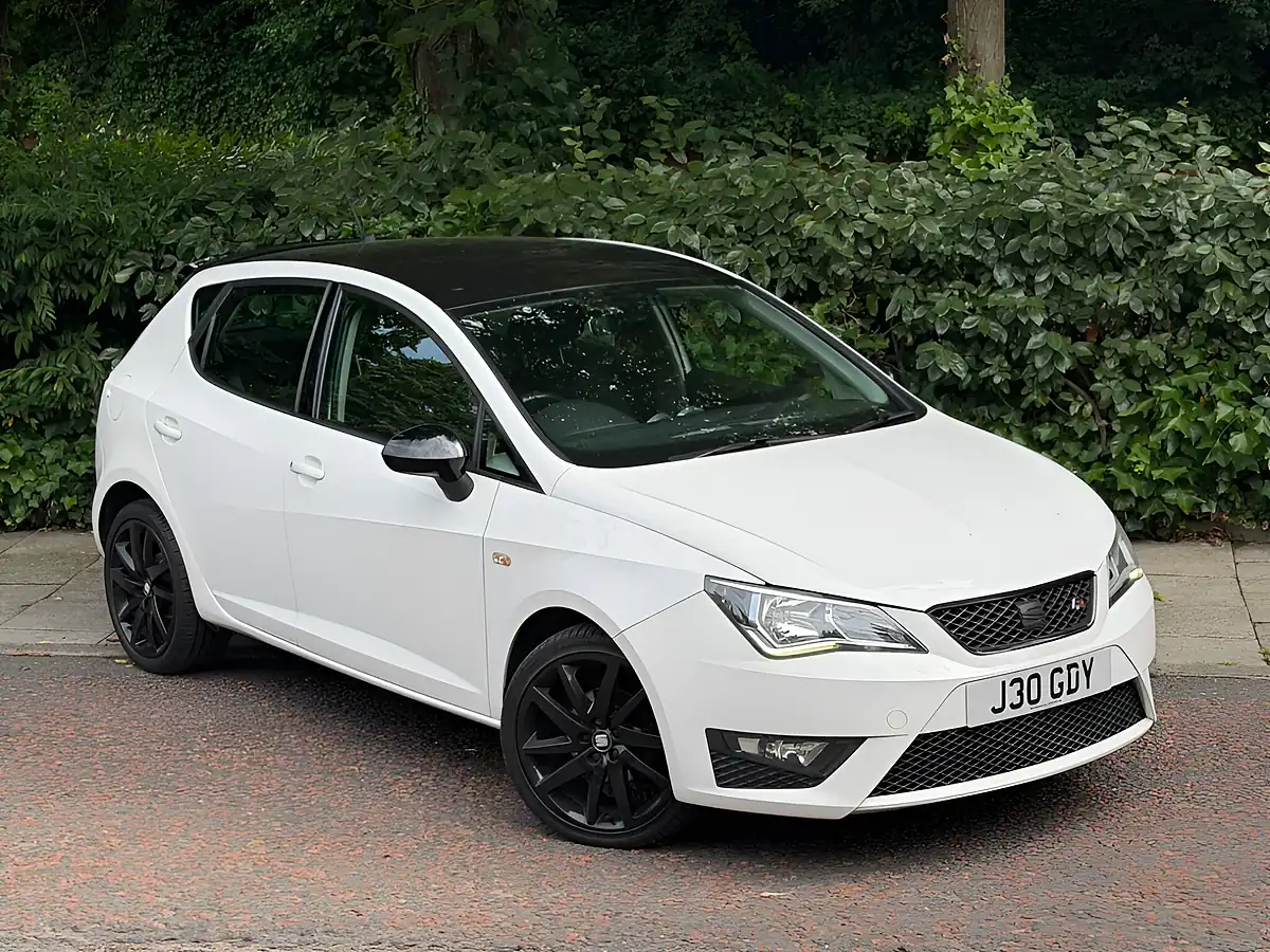 Used 2017 SEAT Ibiza Fr White - Interior and Exterior details 3
