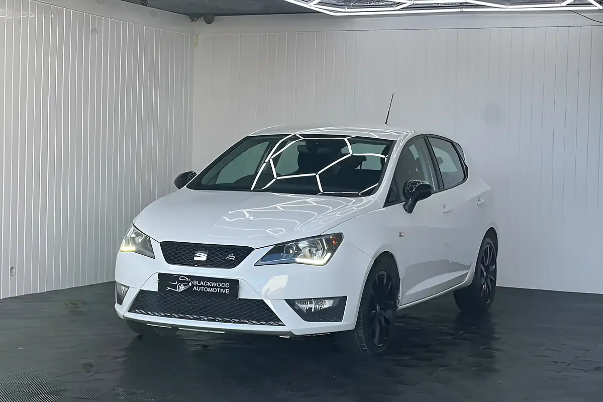 Used 2017 SEAT Ibiza Fr White - Interior and Exterior details 5