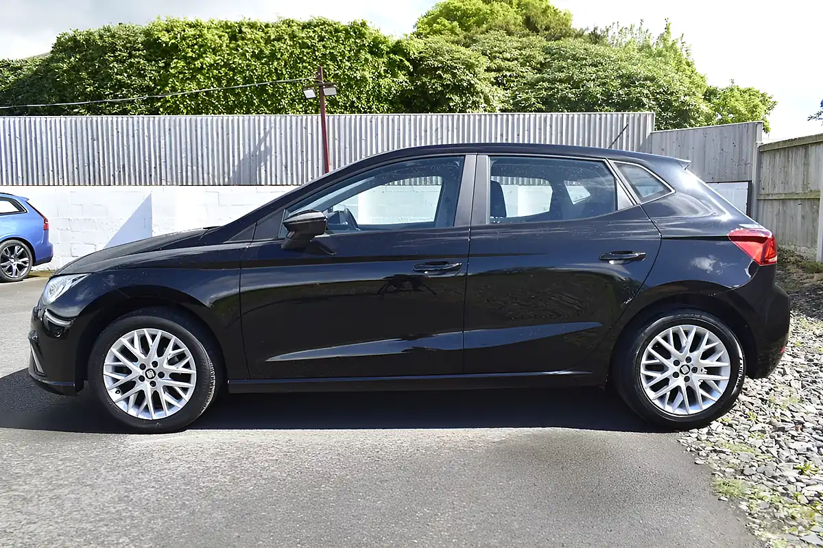 Used 2017 SEAT Ibiza Se Black - Interior and Exterior details 4