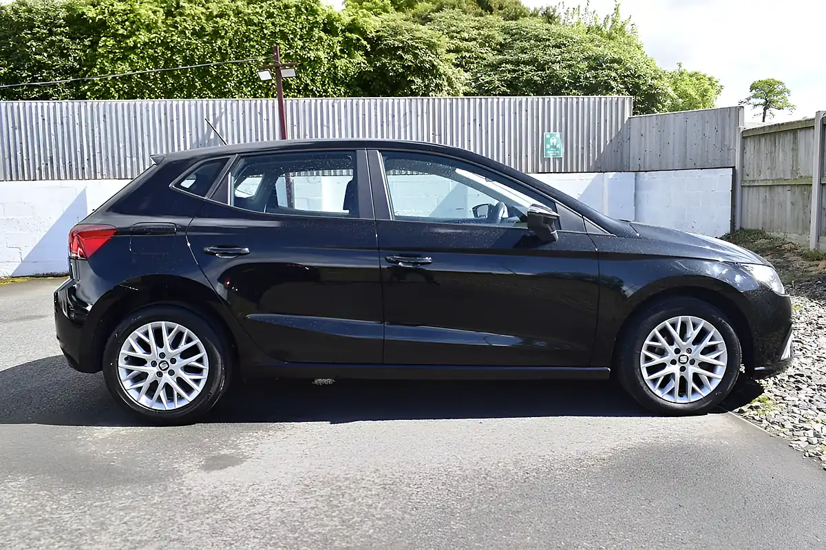 Used 2017 SEAT Ibiza Se Black - Interior and Exterior details 5