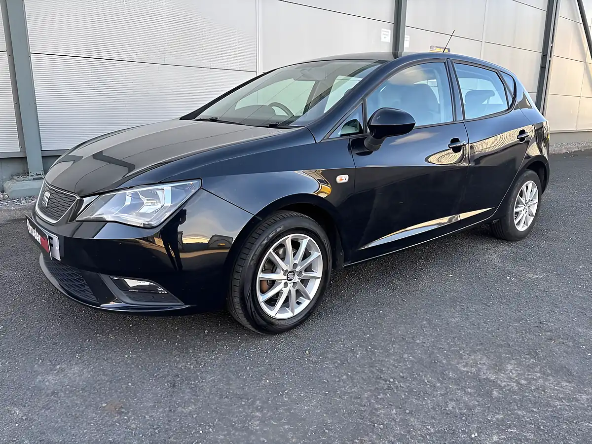 Used 2017 SEAT Ibiza Se Black - Interior and Exterior details 4